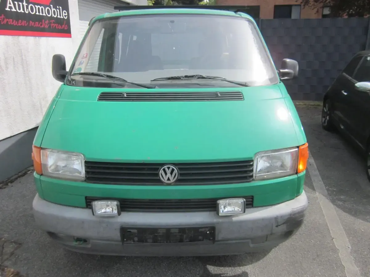 Second-hand VW Transporter 116 CP (85 kW) 1998 Verde Van