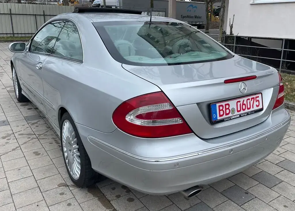 Gebraucht Mercedes CLK500 306 PS (225 kW) 2004 Silber Coupé