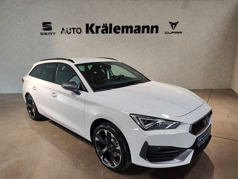 Weiß Gebraucht 2022 Cupra Leon VZ Limousine | 24.490 € (Fairer Preis) - Bild 1/1