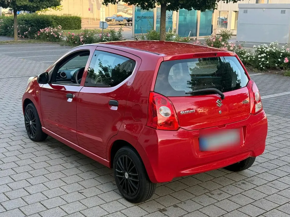 Gebraucht Suzuki Alto 68 PS (50 kW) 2012 Rot Kleinwagen