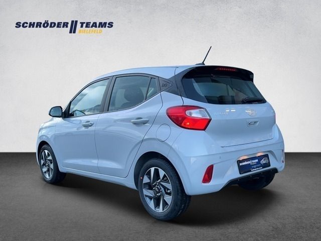 Gebraucht Hyundai i10 Trend 67 PS (49 kW) 2024 Grau Kleinwagen