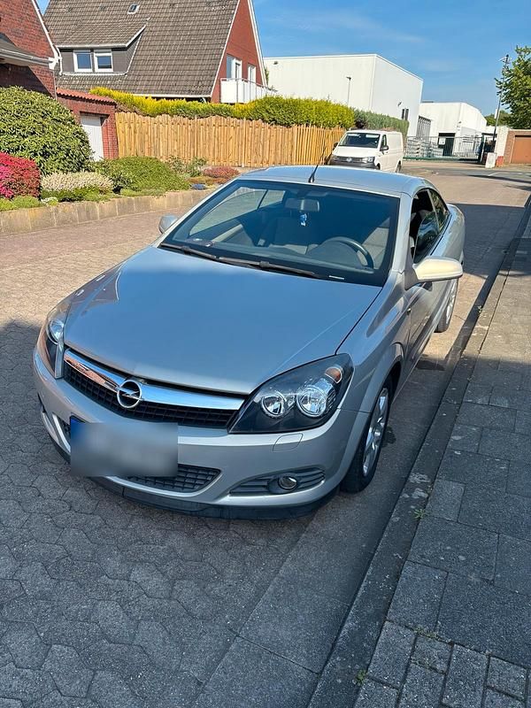 Silber Gebraucht 2007 Opel Astra Cabriolet Cabrio | 2.000 € (Superpreis) - Bild 1/4