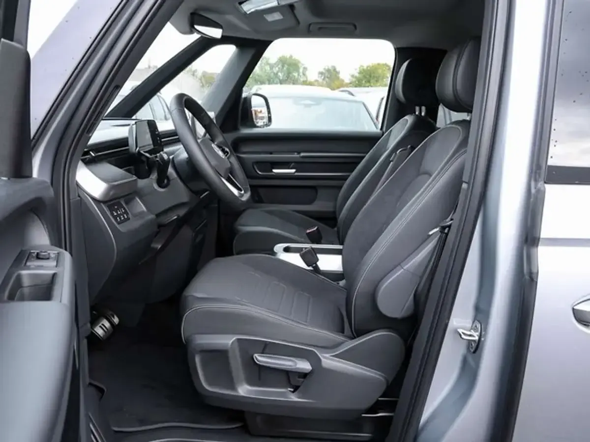 Neu VW ID. Buzz Pure 125 kW (170 PS) 2025 Monosilber metallic Van / Kleinbus