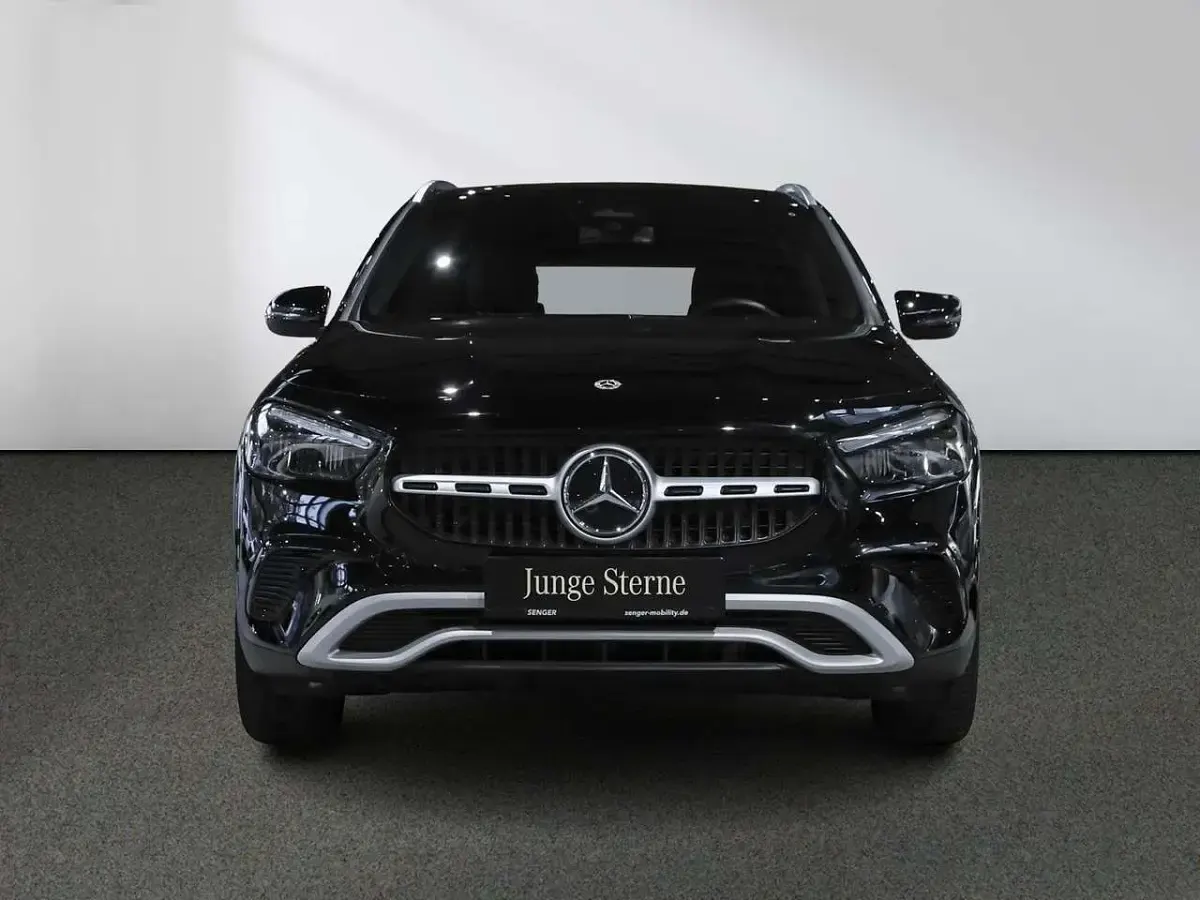 Usata Mercedes GLA200 163 CV (119 kW) 2024 Nero SUV