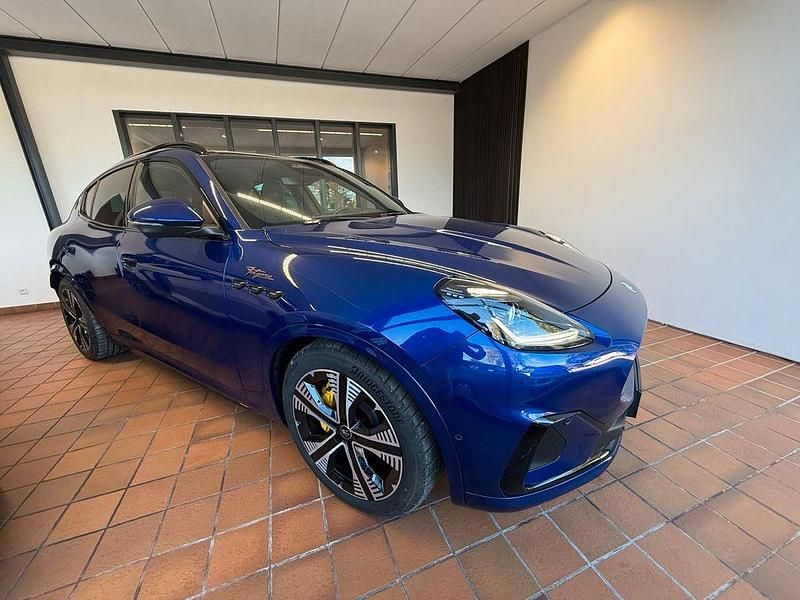Blau Neu 2025 Maserati Grecale Folgore SUV | 77.990 € - Bild 1/4
