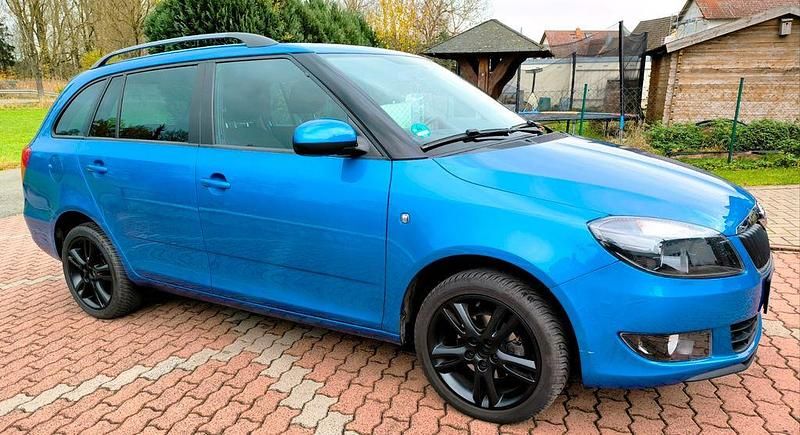 Blau Gebraucht 2013 Skoda Fabia Ambition Kombi | 4.300 € (Fairer Preis) - Bild 1/4