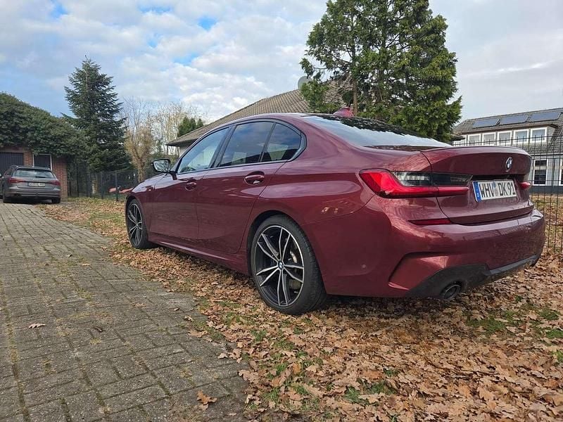 Gebraucht BMW 330 M Sport 286 PS (210 kW) 2021 Rot Limousine
