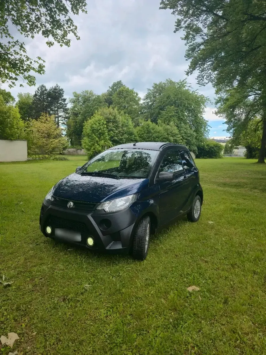 Käytetty Aixam Crossover Premium 2018 Sininen Viistoperä