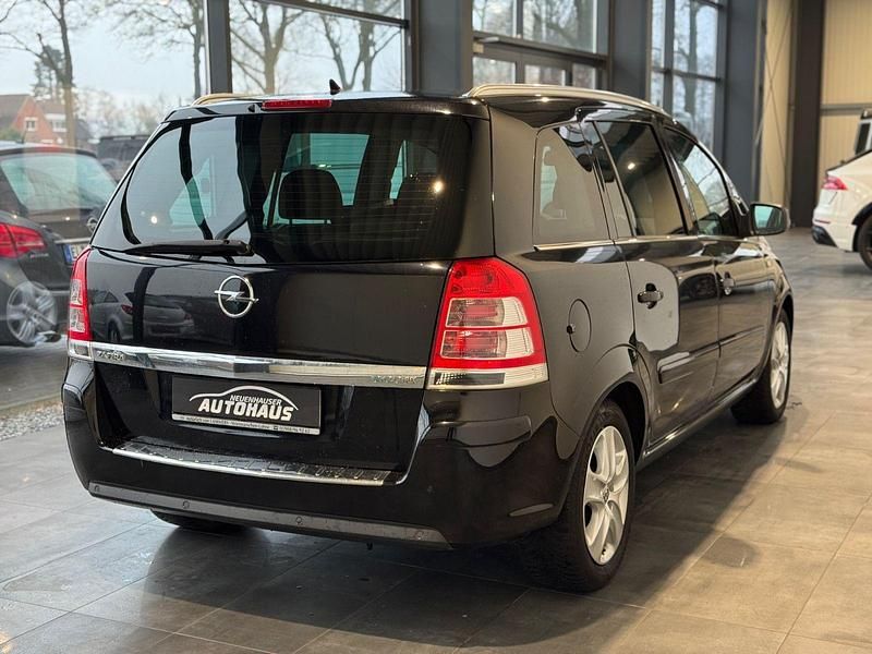 Gebraucht Opel Zafira Design Edition 116 PS (85 kW) 2011 Schwarz Van / Kleinbus