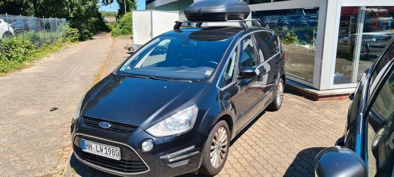 Schwarz Gebraucht 2010 Ford S-MAX Titanium Van / Kleinbus | 5.000 € (Superpreis) - Bild 1/2