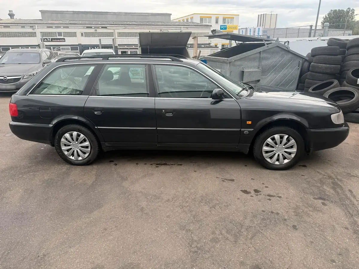 Gebraucht Audi A6 146 PS (107 kW) 1996 Grau Kombi