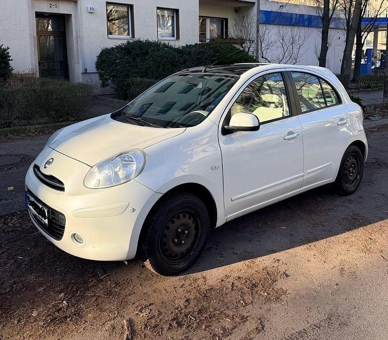 Gebraucht Nissan Micra Tekna 80 PS (58 kW) 2012 Weiß Kleinwagen