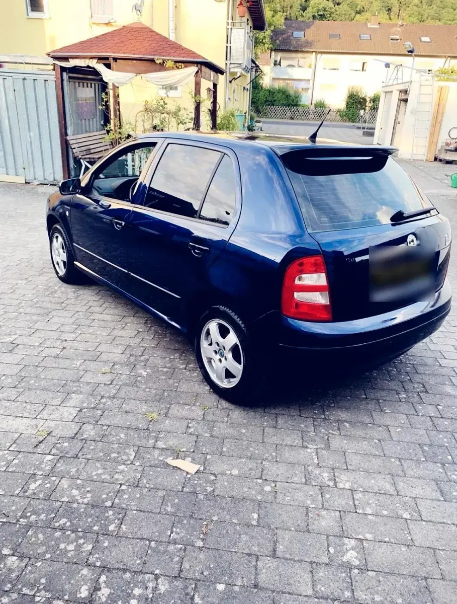 Gebraucht Skoda Fabia 75 PS (55 kW) 2004 Blau Kleinwagen