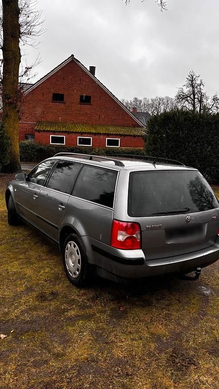 Gebraucht VW Passat 131 PS (96 kW) 2002 Silber Kombi