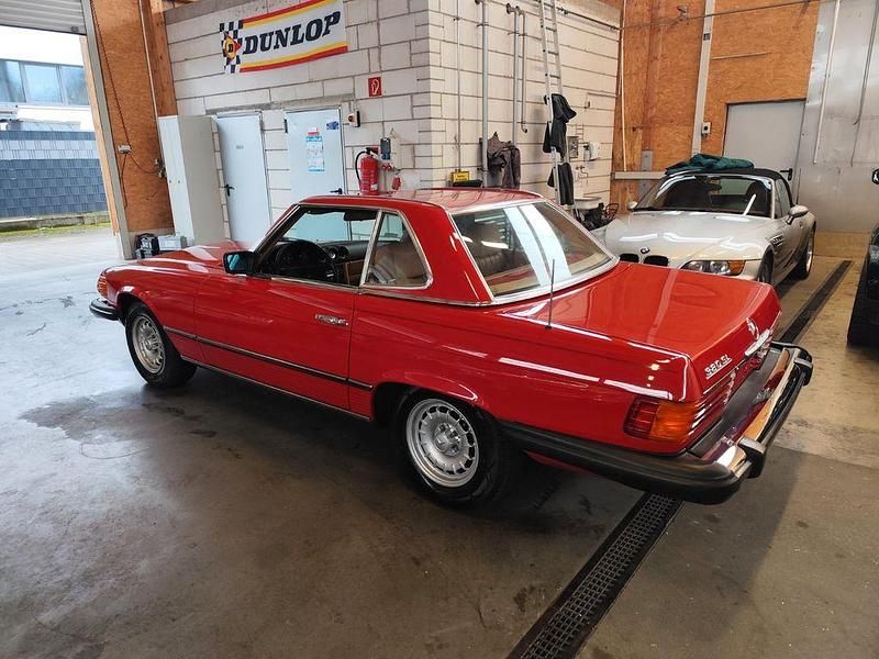 Second-hand Mercedes SL380 1985 Roșu Cabrio