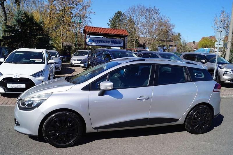 Gebraucht Renault Clio GrandTour 90 PS (66 kW) 2014 Silber (metallic) Kombi