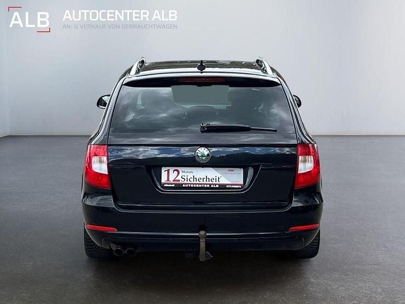 Gebraucht Skoda Superb Elegance 160 PS (117 kW) 2009 Schwarz Kombi