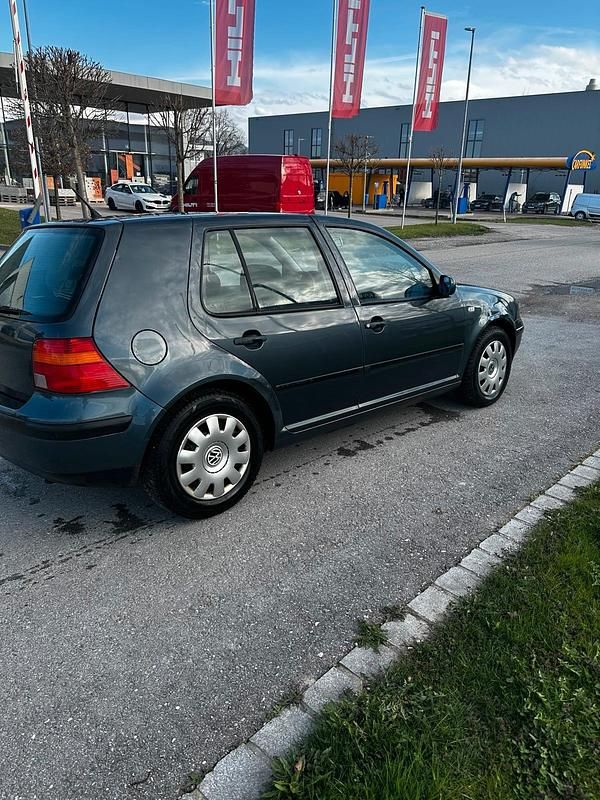 Gebraucht VW Golf IV 75 PS (55 kW) 2001 Limousine