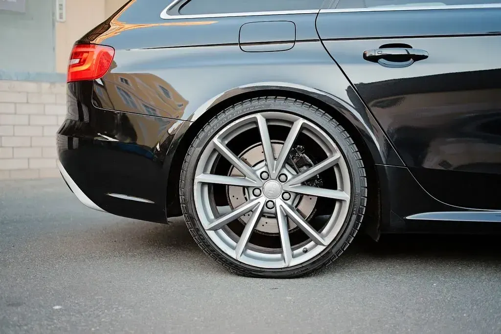 Gebraucht Audi RS4 Sport 450 PS (330 kW) 2013 Phantomschwarz Kombi