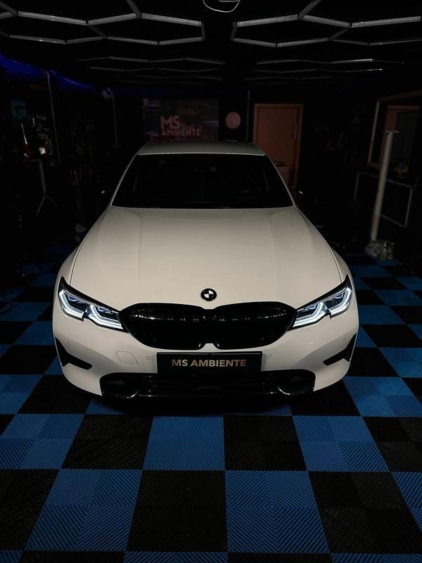 Weiß Gebraucht 2020 BMW 330e Limousine | 27.500 € (Fairer Preis) - Bild 1/3