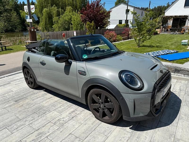 Grau Gebraucht 2021 Mini Cooper S Cabriolet Cabrio | 27.900 € (Fairer Preis) - Bild 1/4