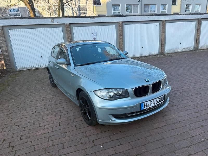 Gebraucht BMW 118 143 PS (105 kW) 2007 Blau Kleinwagen
