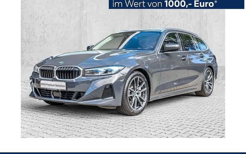 Grau Gebraucht 2023 BMW 330 Performance Kombi | 39.490 € (Guter Preis) - Bild 1/4