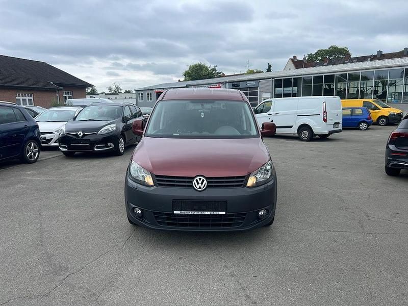 Rot Gebraucht 2012 VW Caddy Maxi Van / Kleinbus | 6.990 € (Guter Preis) - Bild 1/4