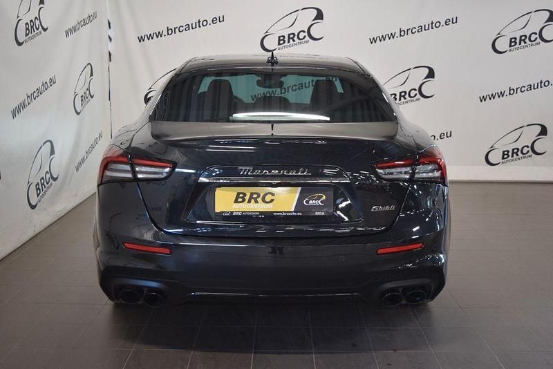 Gebraucht Maserati Ghibli GT 330 PS (242 kW) 2023 Schwarz Limousine