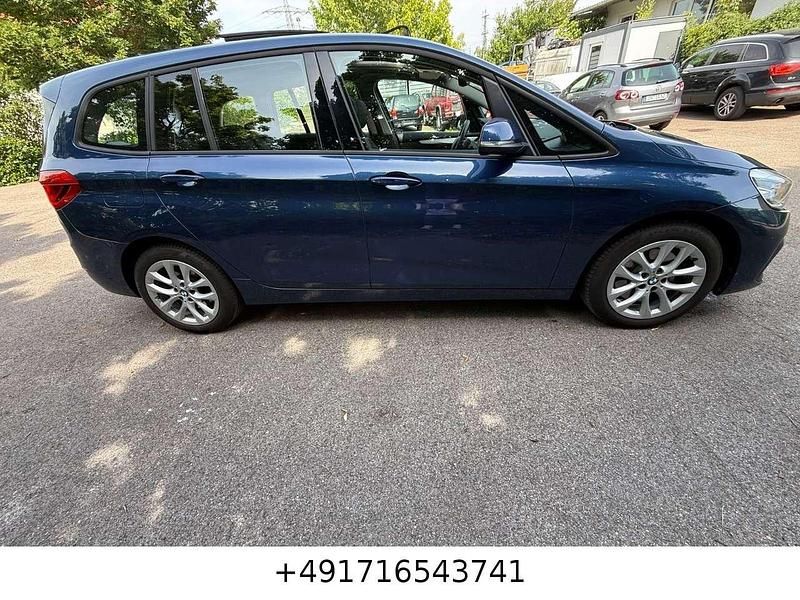 Gebraucht BMW 220 Advantage 190 PS (139 kW) 2020 Phytonicblau metallic Van / Kleinbus