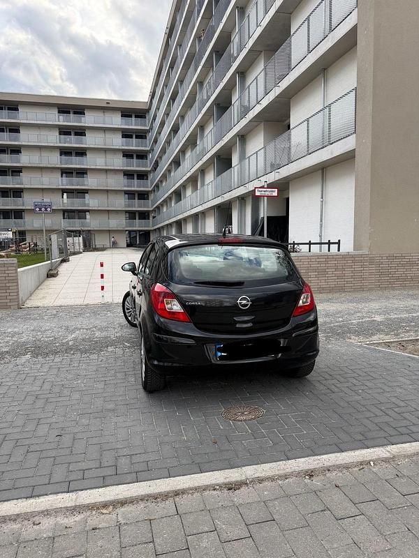 Gebraucht Opel Corsa 70 PS (51 kW) 2013 Schwarz Kleinwagen
