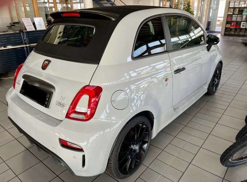 Grau Gebraucht 2017 Abarth 595C Pista Cabrio | 19.500 € (Fairer Preis) - Bild 1/4