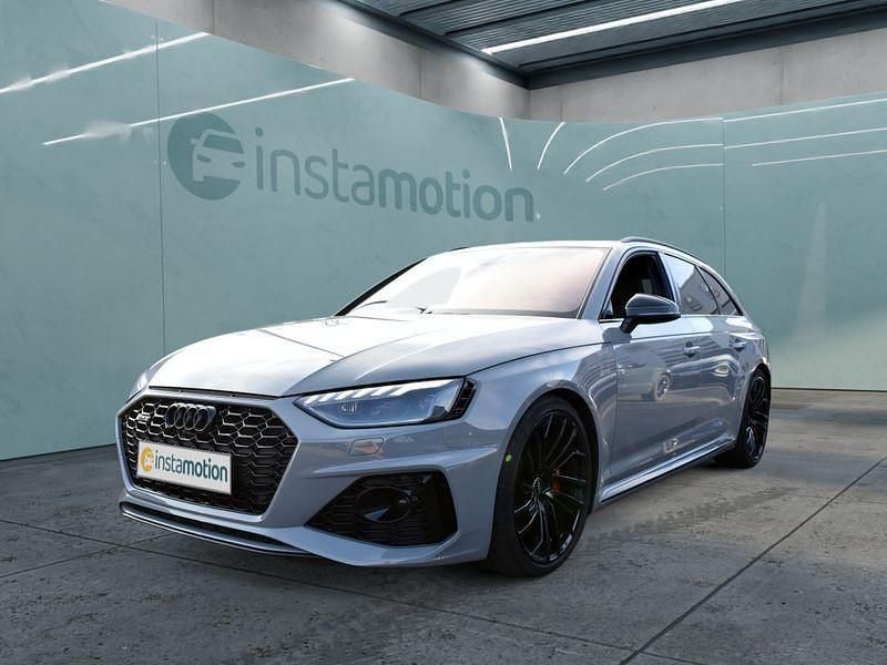 Grau Gebraucht 2022 Audi RS4 Kombi | 65.049 € (Etwas zu teuer) - Bild 1/4