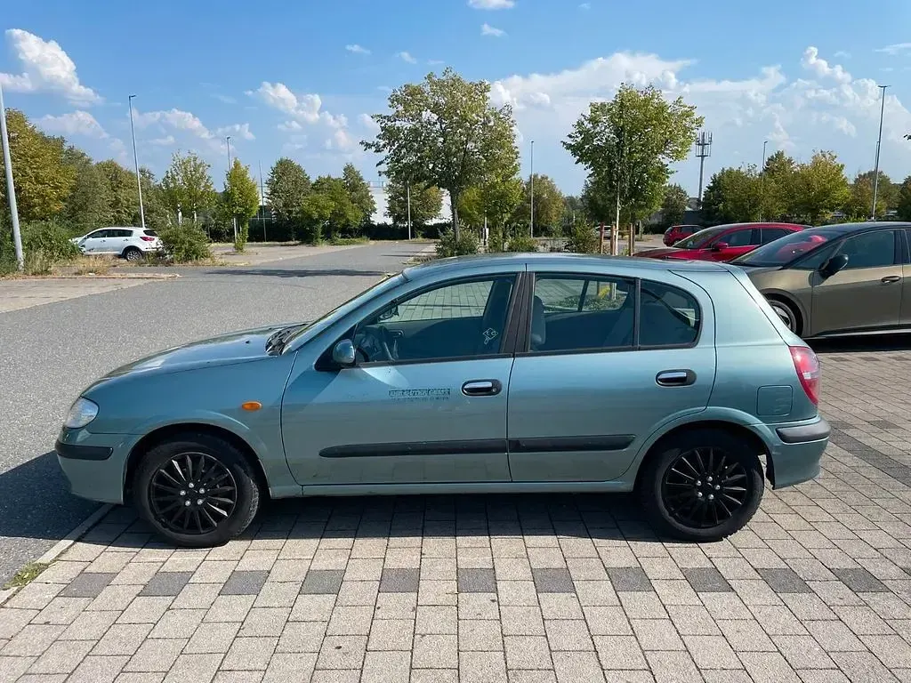 Gebraucht Nissan Almera 90 PS (66 kW) 2001 Blau Limousine