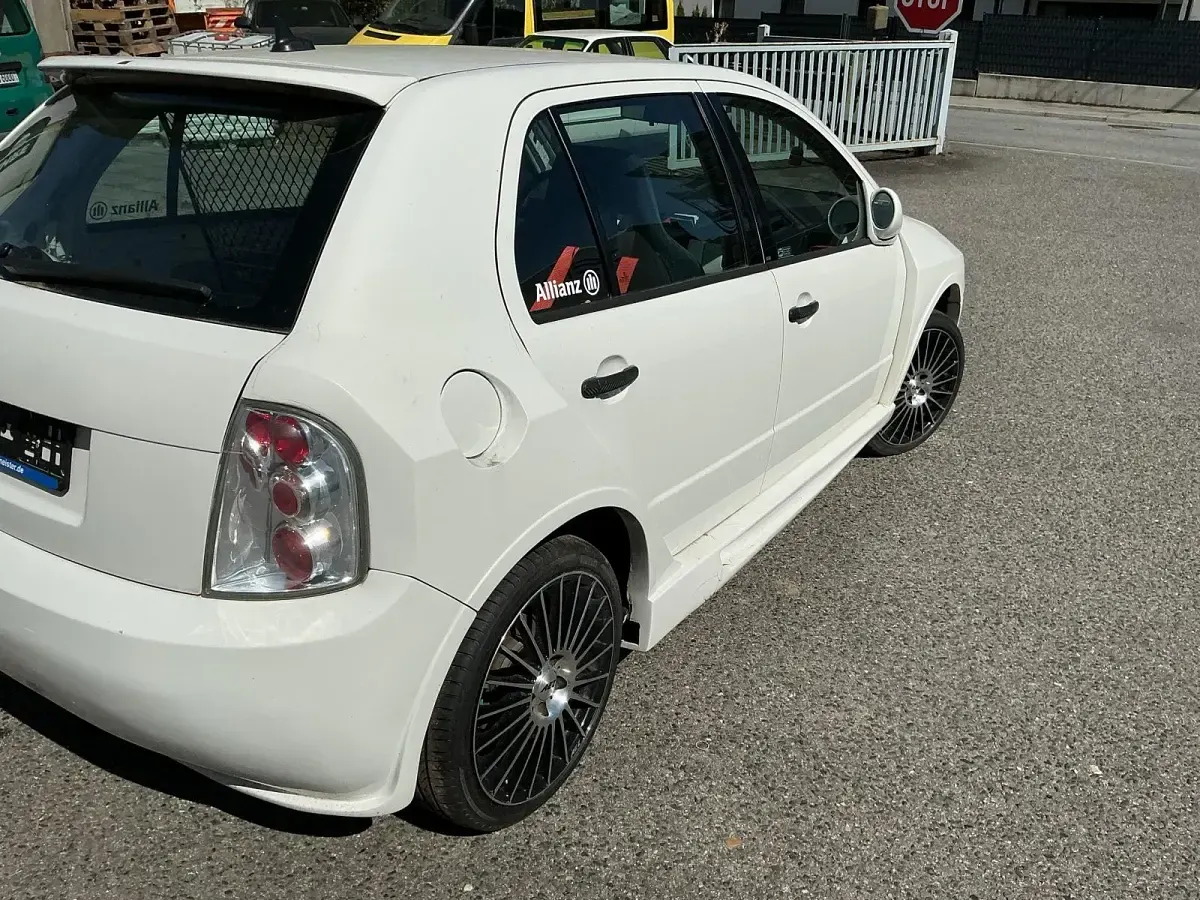 Gebraucht Skoda Fabia 101 PS (74 kW) 2002 Weiß Kleinwagen