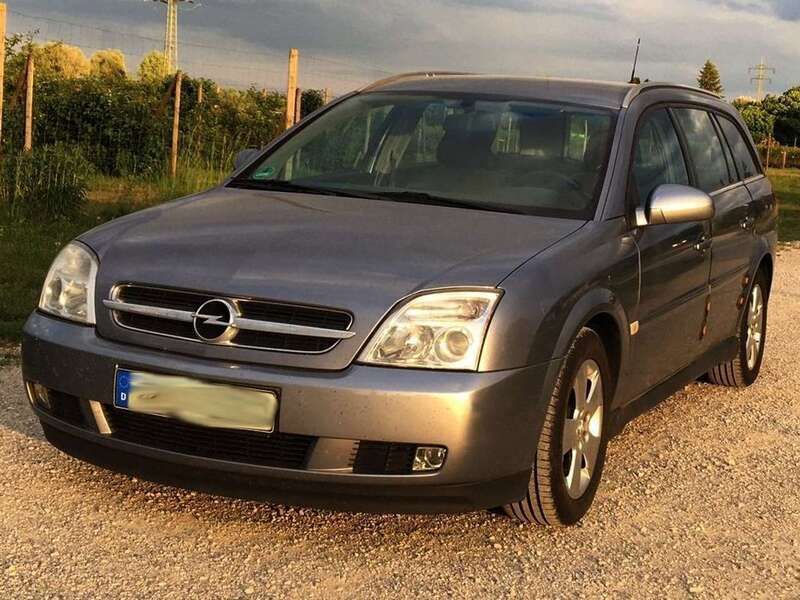 Silber Gebraucht 2004 Opel Vectra Elegance Kombi | 995 € (Guter Preis) - Bild 1/4