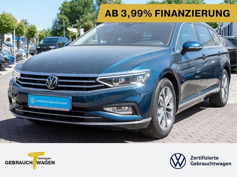 Blau Gebraucht 2023 VW Passat Elegance Kombi | 26.460 € (Guter Preis) - Bild 1/4