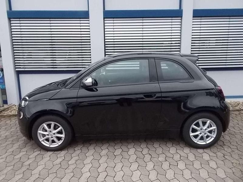 Onyx schwarz Gebraucht 2022 Fiat 500e Icon Kleinwagen | 19.680 € (Fairer Preis) - Bild 1/4