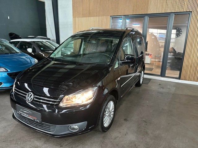 Schwarz Gebraucht 2015 VW Caddy Comfortline Van / Kleinbus | 12.990 € (Fairer Preis) - Bild 1/4