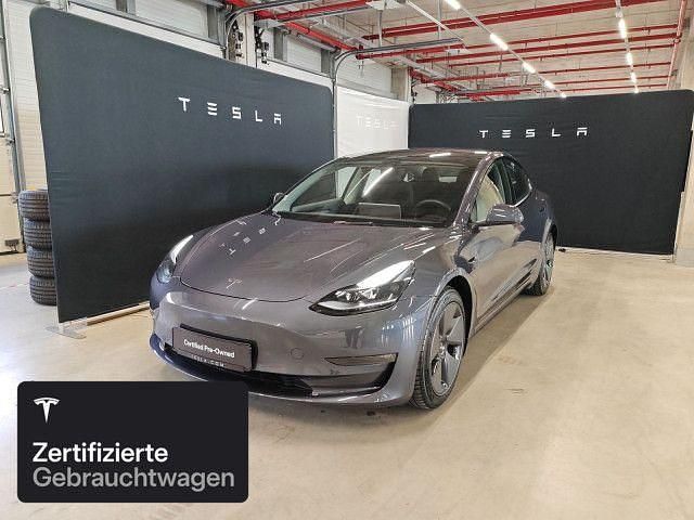 Midnight silver metallic Gebraucht 2021 Tesla Model 3 Long Range AWD Limousine | 26.600 € (Fairer Preis) - Bild 1/4