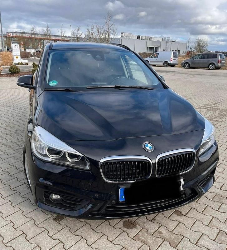 Gebraucht BMW 218 Gran Tourer 140 PS (102 kW) 2018 Schwarz Van / Kleinbus