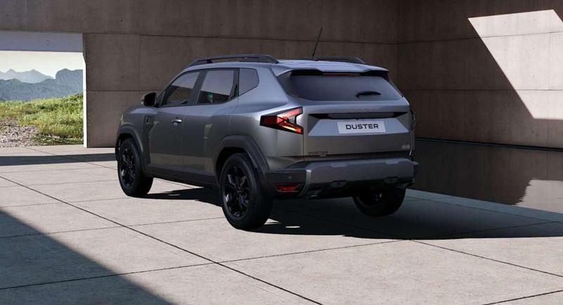 Neu Dacia Duster Extreme 154 PS (113 kW) 2026 Grau SUV