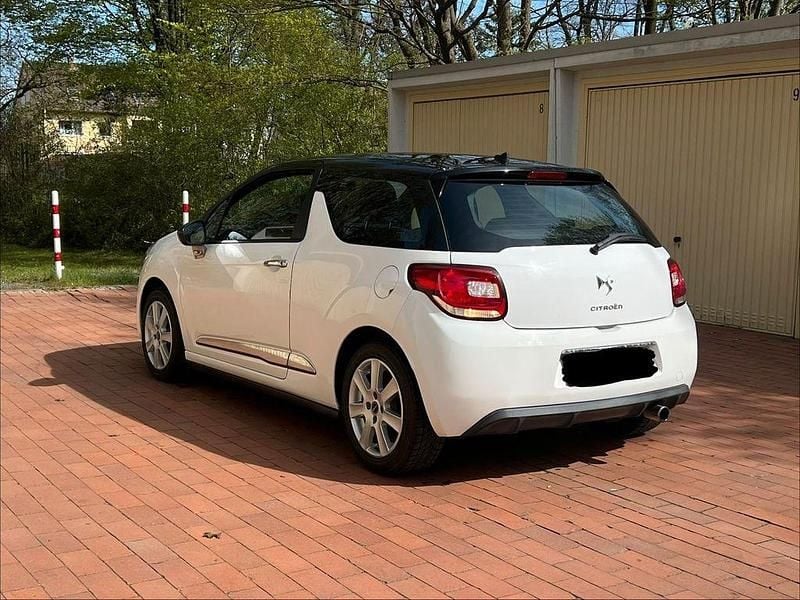 Gebraucht Citroën DS3 95 PS (69 kW) 2012 Weiß Limousine