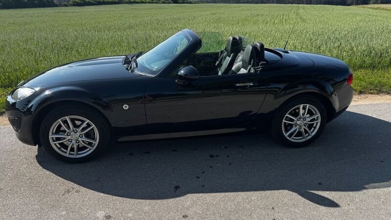Schwarz Gebraucht 2010 Mazda MX5 Cabrio | 9.499 € (Fairer Preis) - Bild 1/4
