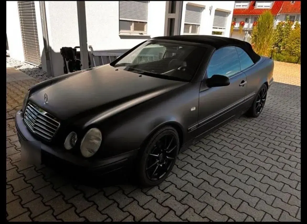 Gebraucht Mercedes CLK200 136 PS (100 kW) 1999 Schwarz Cabrio