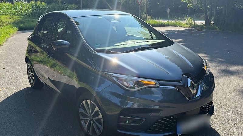 Grau Gebraucht 2021 Renault Zoe Intens Kleinwagen | 12.699 € (Guter Preis) - Bild 1/4