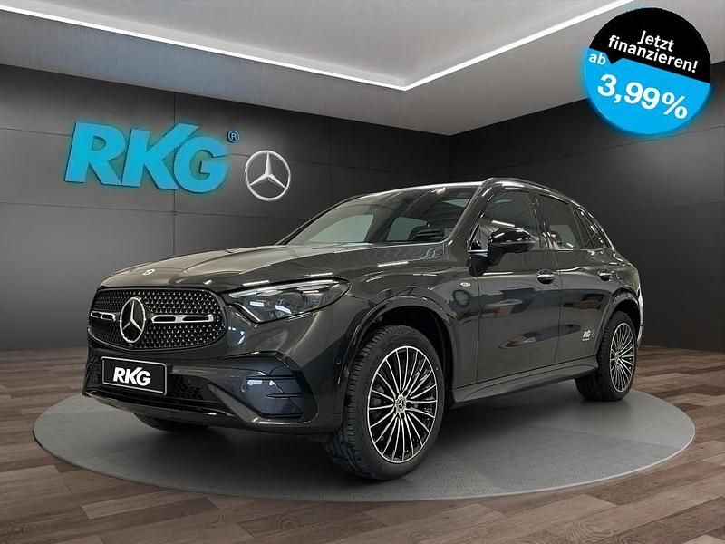 Grau Gebraucht 2025 Mercedes GLC300e AMG SUV | 73.030 € (Teuer) - Bild 1/4