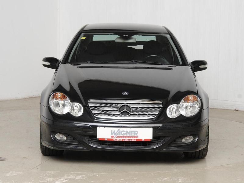 Gebraucht Mercedes C200 163 PS (119 kW) 2005 Schwarz Coupé