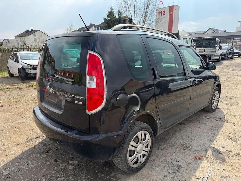 Gebraucht Skoda Roomster Plus Edition 86 PS (63 kW) 2013 Schwarz Van / Kleinbus