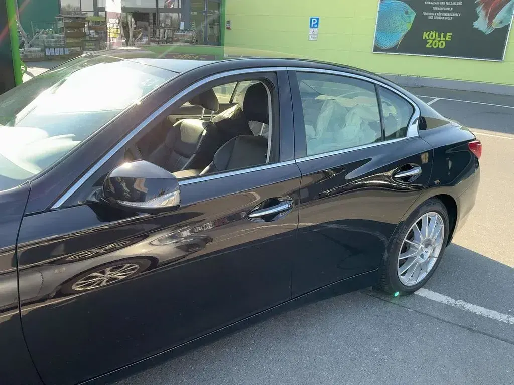 Gebraucht Infiniti Q50 Sport Tech 170 PS (125 kW) 2016 Schwarz Limousine